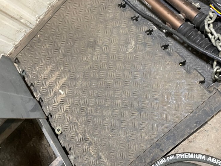 #4553-•-assorted-rubber-floor-mat-tiles-image-4
