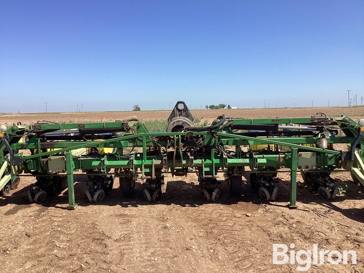 john-deere-1720-image-9