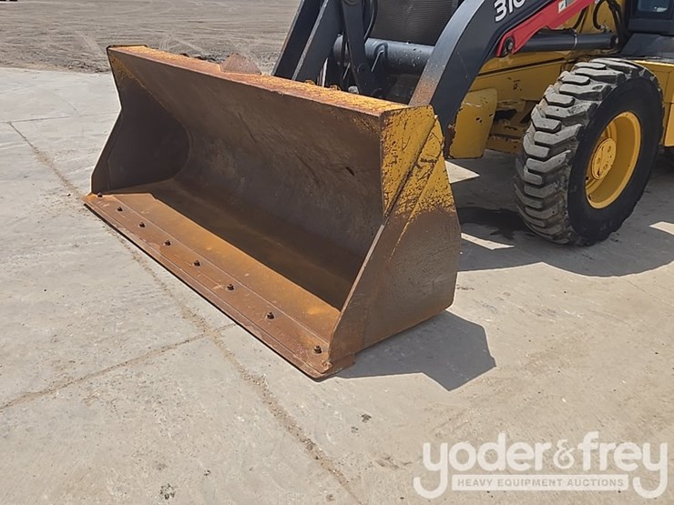 2020-deere-310sl-image-13