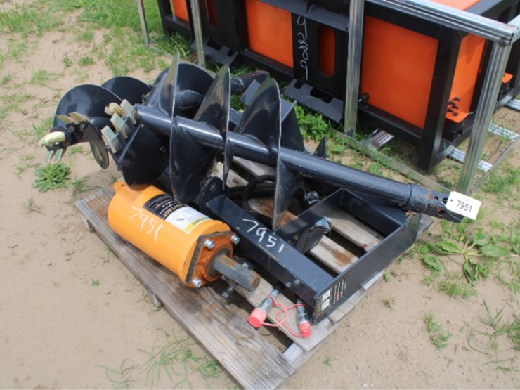 #7951-•-skid-steer-auger-image-1