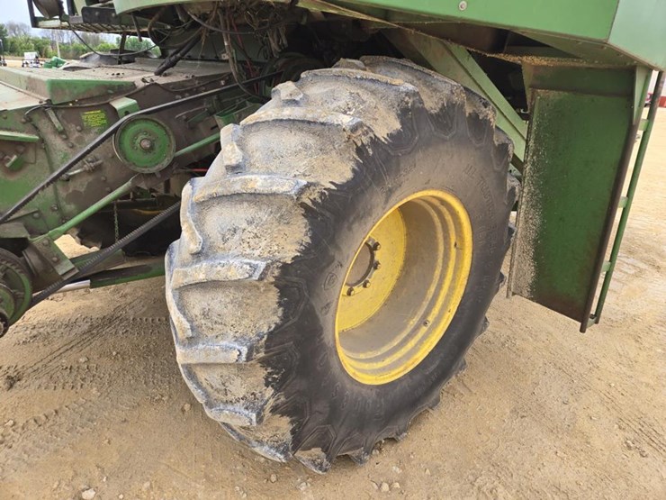 john-deere-7720-image-3