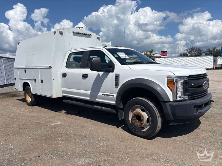 2017-ford-f450-image-2