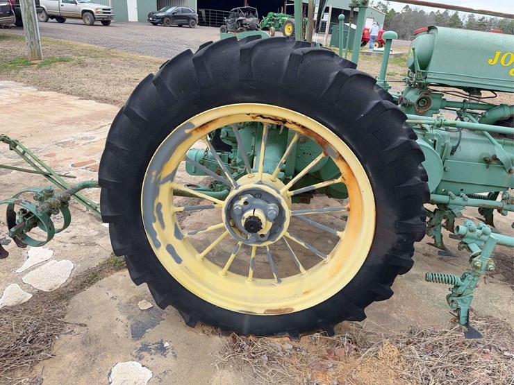 john-deere-a-image-13