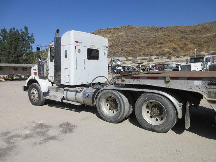 2013-kenworth-t800-image-4