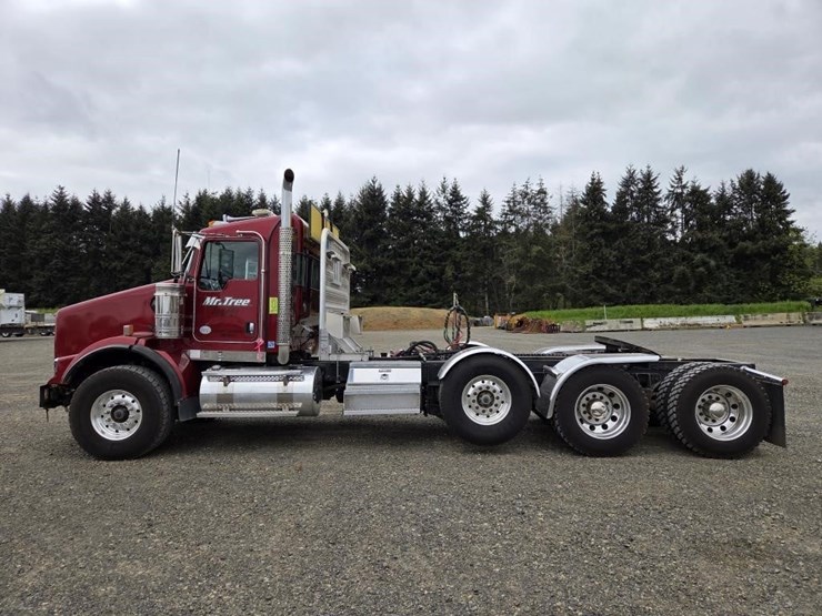 2012-kenworth-t800-image-8