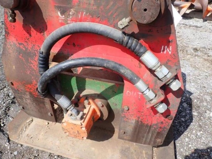 genpac-30-in.-hydraulic-plate-compactor-image-11