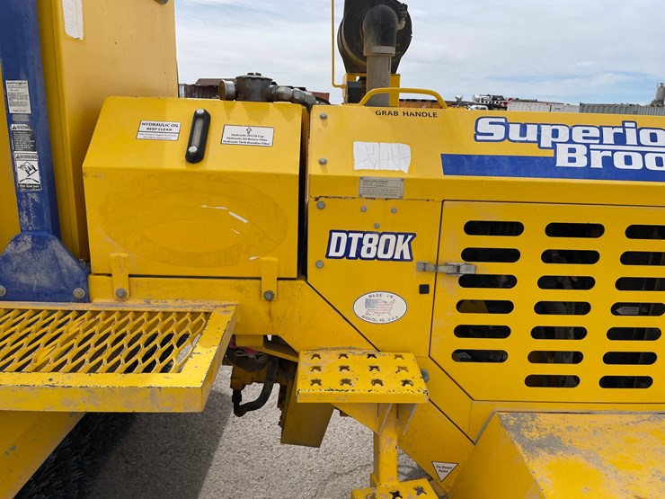 2017-superior-broom-dt80k-image-80