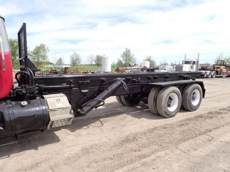 1993-mack-rd690s-image-38