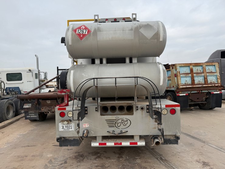 2018-kenworth-t800-image-4