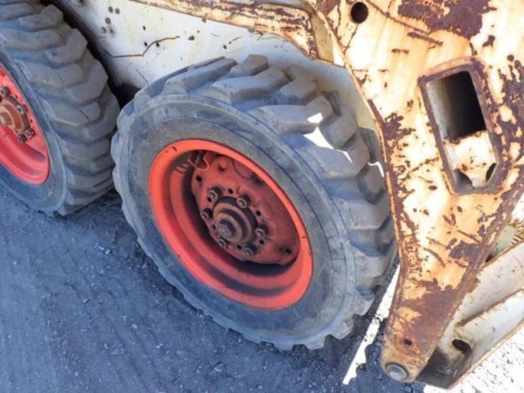 2007-bobcat-s100-image-31