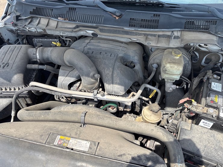 2015-dodge-ram-2500-image-14