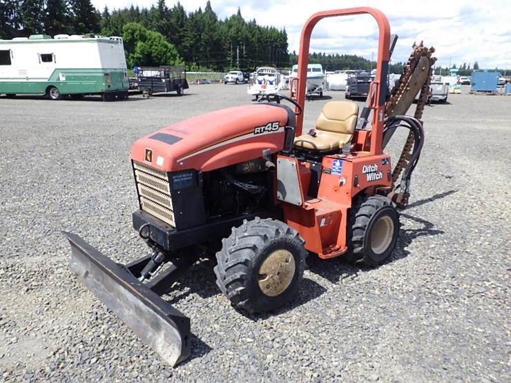 2011-ditch-witch-rt45-image-1