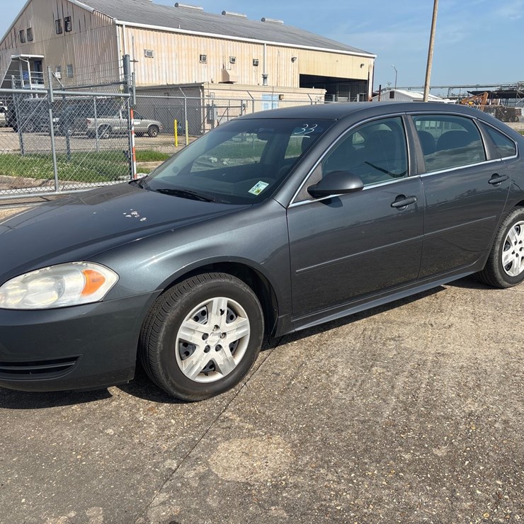 #33 • 2011 CHEVROLET IMPALA