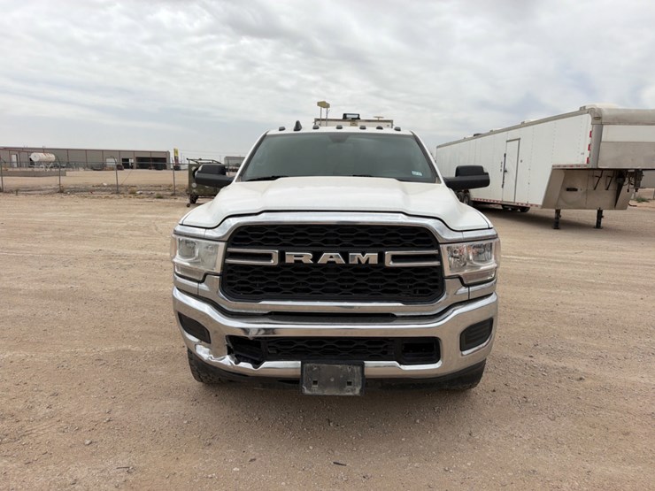 2021-dodge-ram-2500-image-2