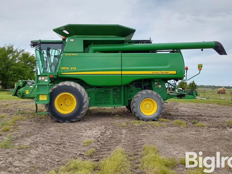 2010-john-deere-9570-sts-image-8