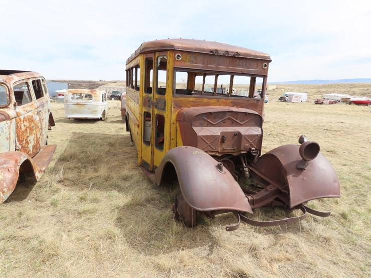 amazing-cool-1935-ford-short-school-bus-image-1