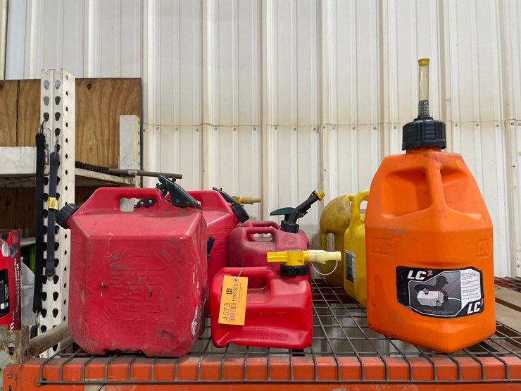 #4573-•-assortment-of-fuel-cans-image-1