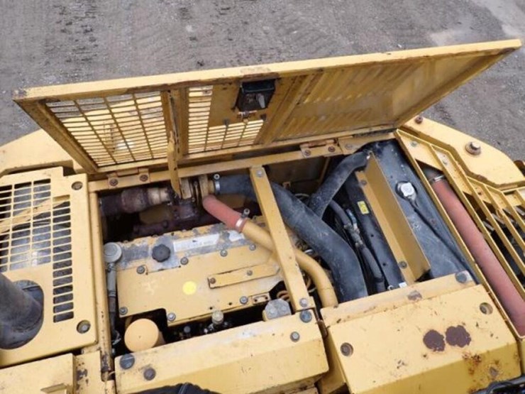 2013-caterpillar-321d-lcr-image-46