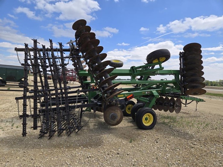 john-deere-637-image-15