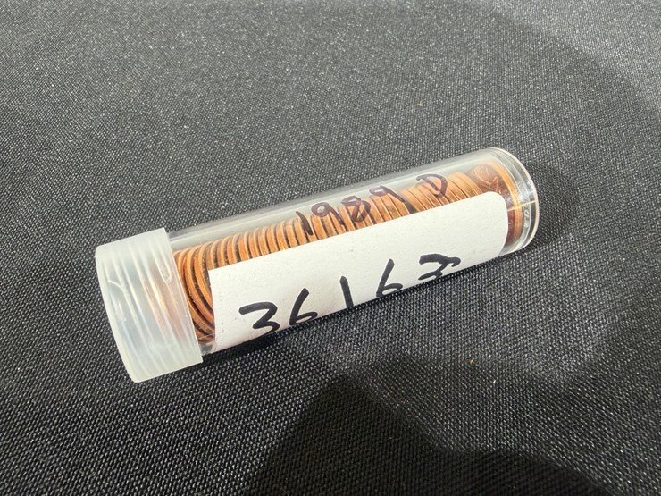 #36163-•-1989-d-lincoln-memorial-cent-pennies-uncirculated-bu,-1-roll-with-34-coins-image-4
