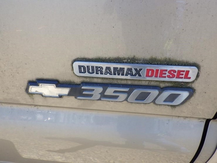 2005-chevrolet-silverado-3500-image-25