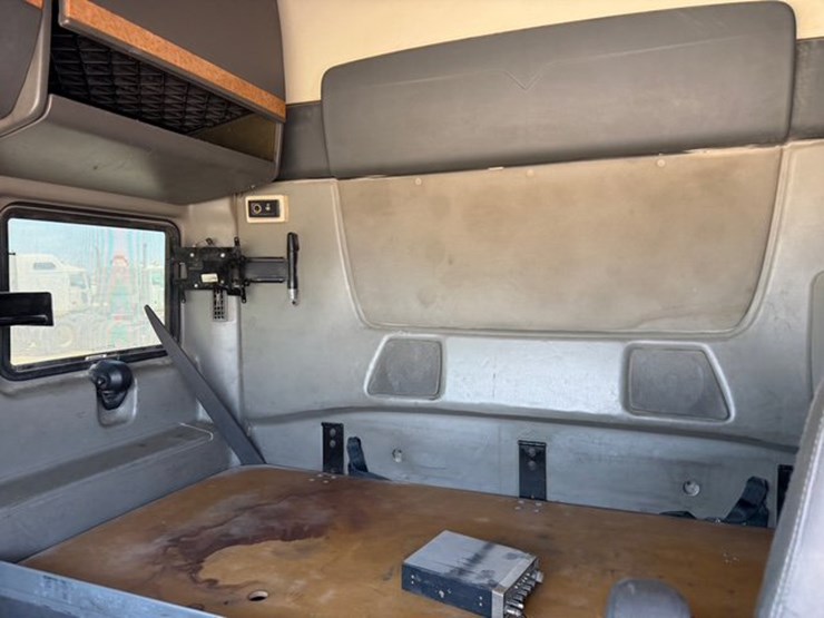 2015-international-prostar-image-12