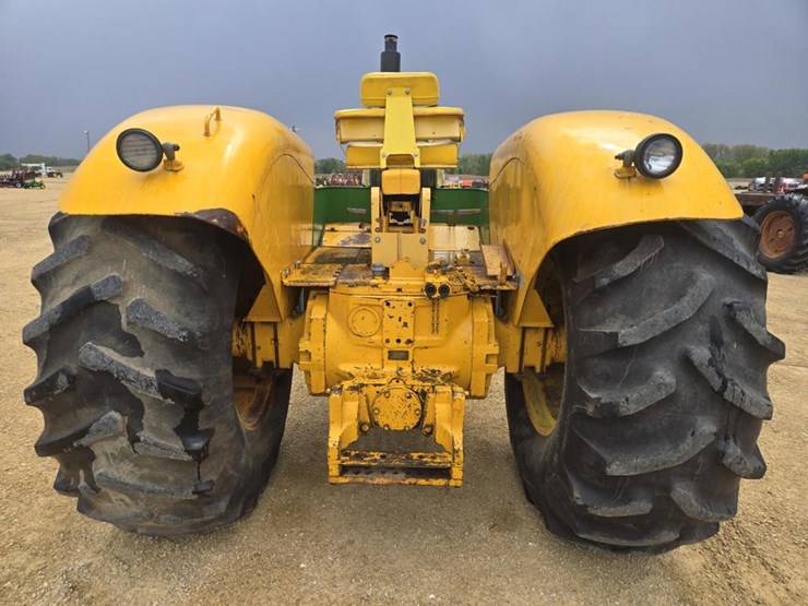 1967-john-deere-700-image-10