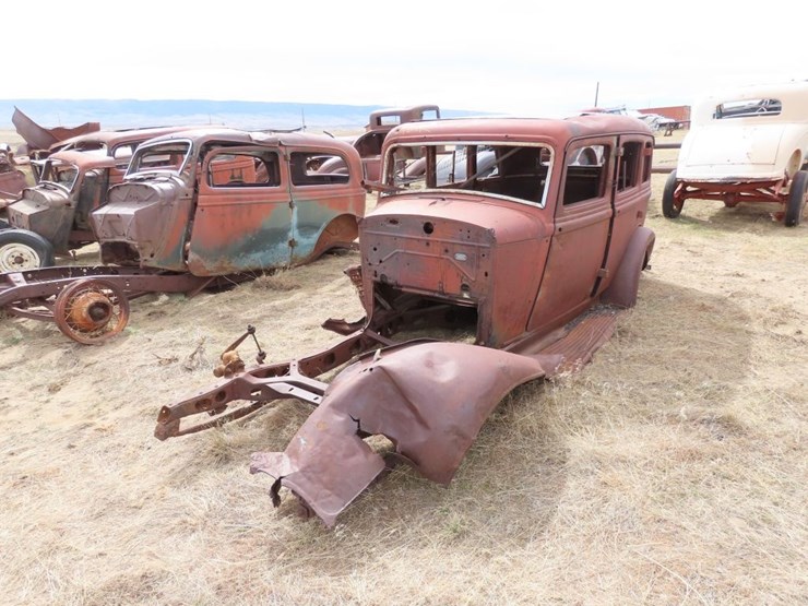 1930's-dodge-2dr-sedan-body-for-project-or-rod-image-2
