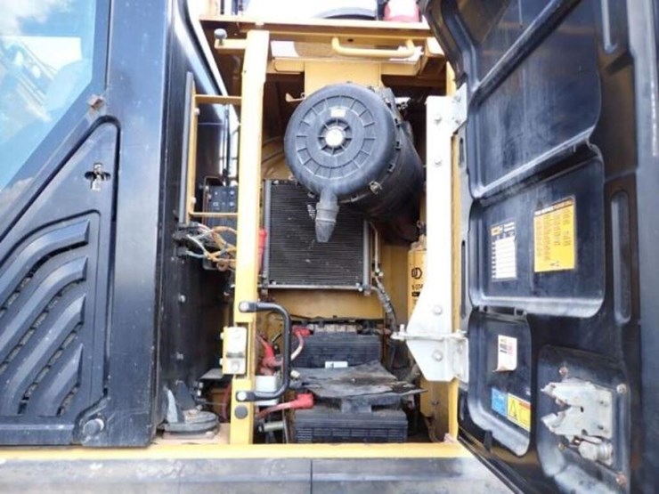 2016-caterpillar-336el-image-64