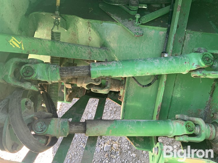 2015-john-deere-w235-image-13