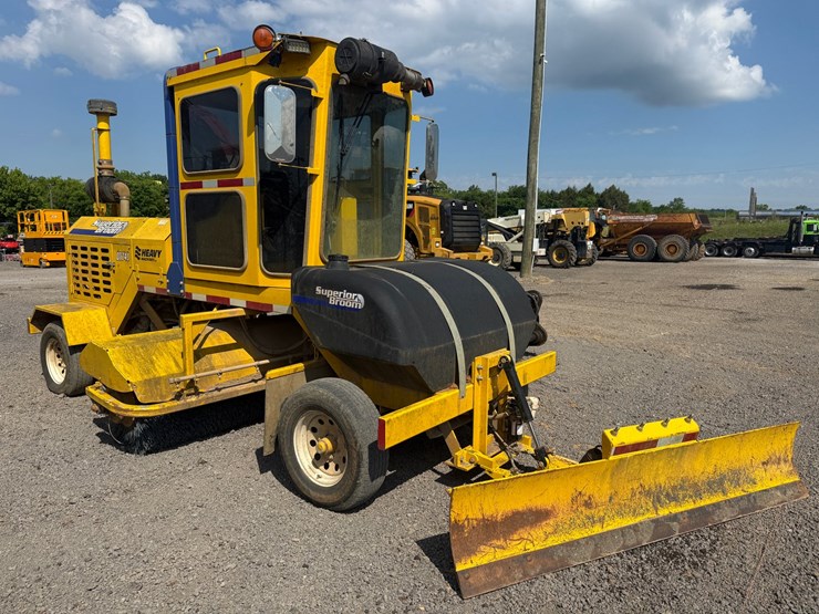 john-deere-608-image-1