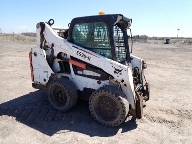 2014-bobcat-s590-image-3