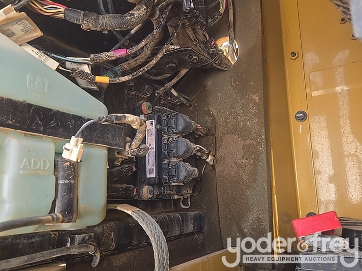 2019-caterpillar-336-image-34