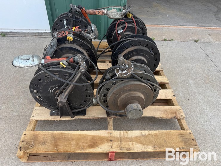 benjamin-drop-light-reels-image-2