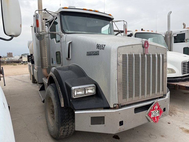 2018-kenworth-t800-image-2