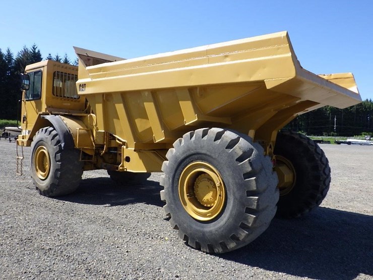 1985-caterpillar-d25c-image-7