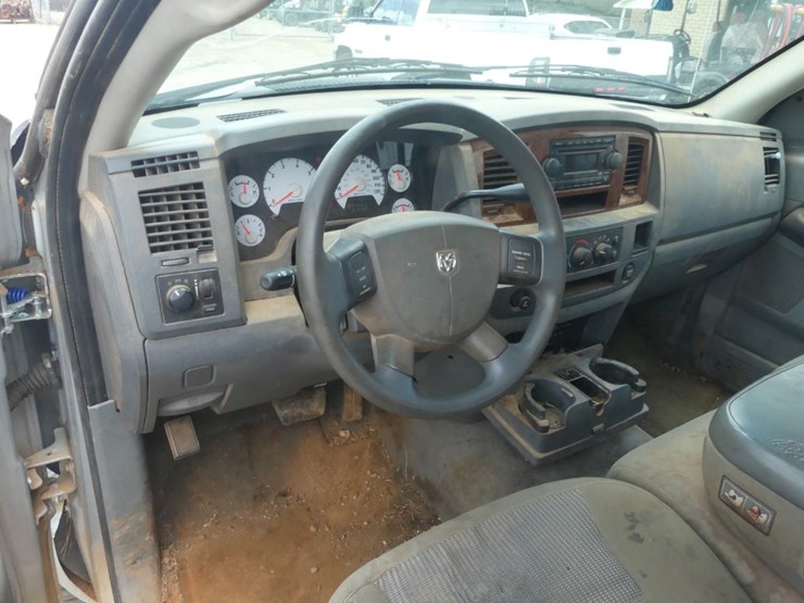 2006-dodge-ram-1500-image-10