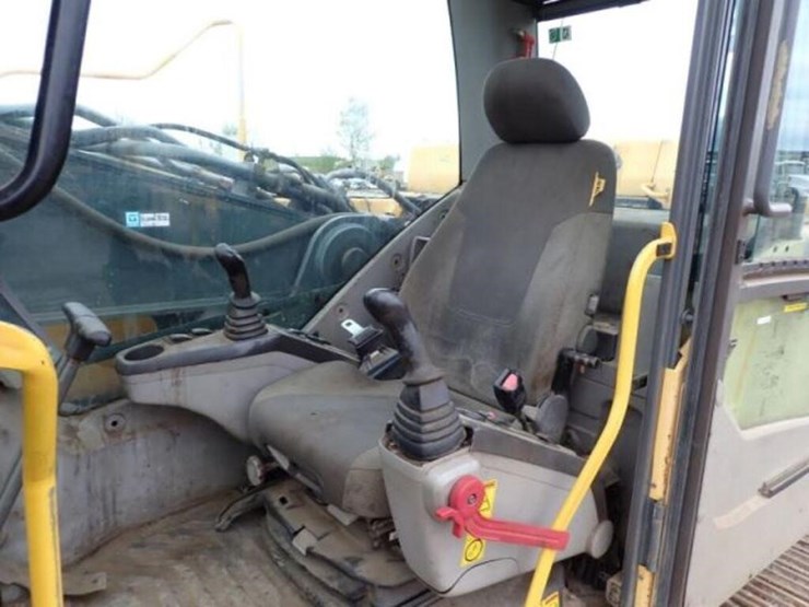 2012-volvo-ec300dl-image-17