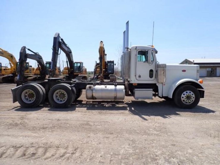 2004-peterbilt-379-image-4