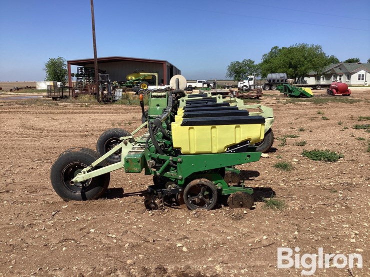 john-deere-1720-image-8