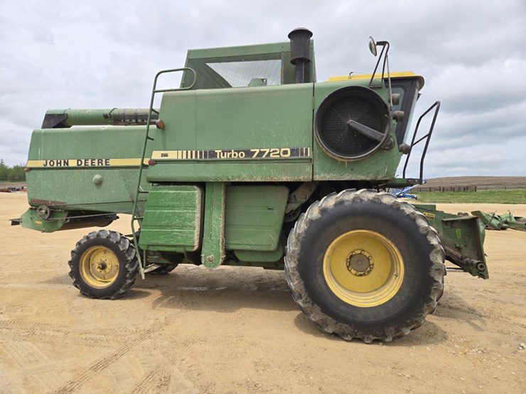 john-deere-7720-image-15