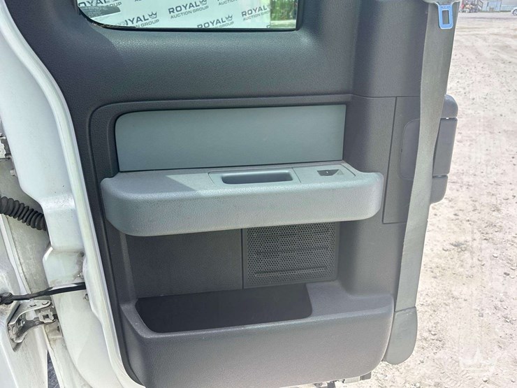 2013-ford-f150-image-26