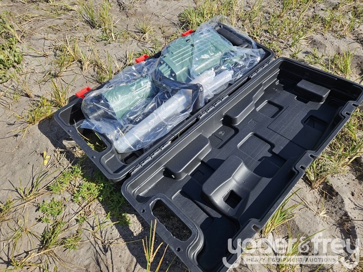 unused-huskie-b65-image-3