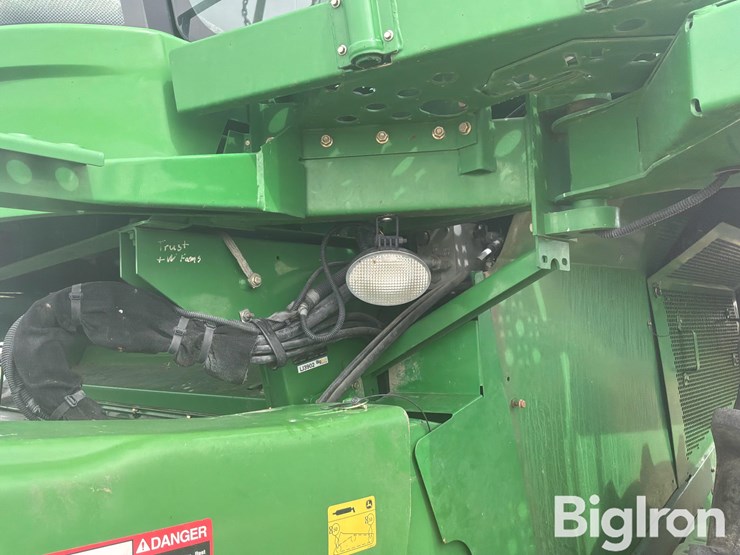 2009-john-deere-9770-sts-image-17