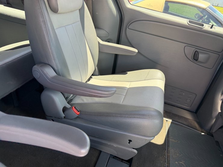 2007-dodge-grand-caravan-image-70