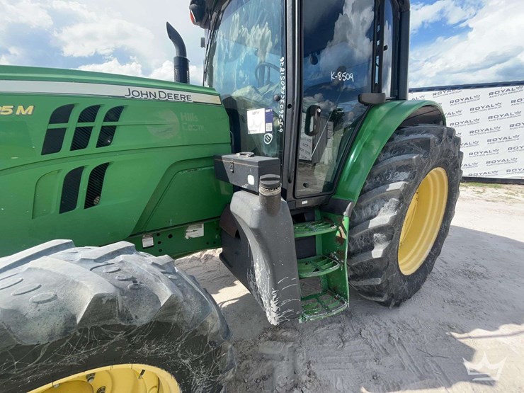 2014-john-deere-6125m-image-13
