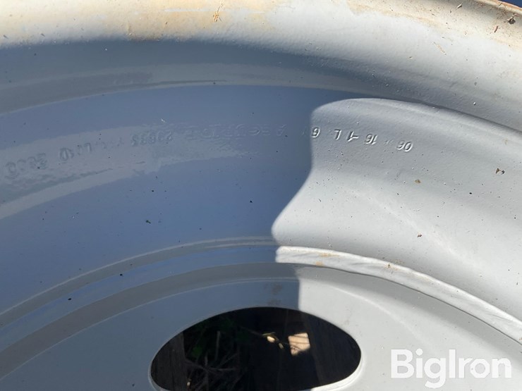 pallet-of-steel-wheels-image-9