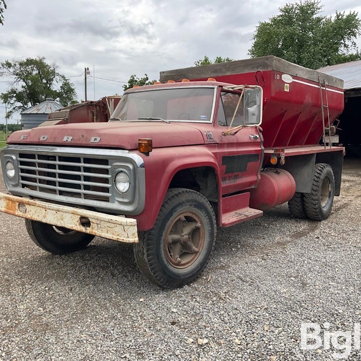 1977 FORD F750