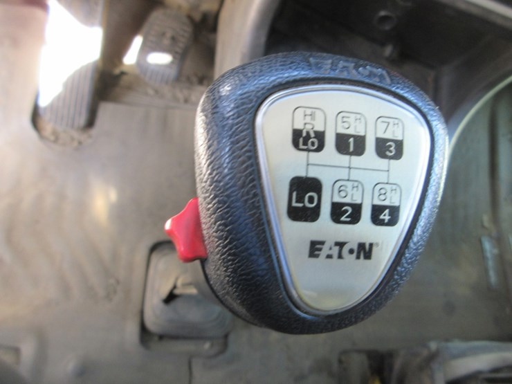 2013-kenworth-t800-image-14