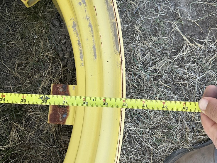 john-deere-38-image-11